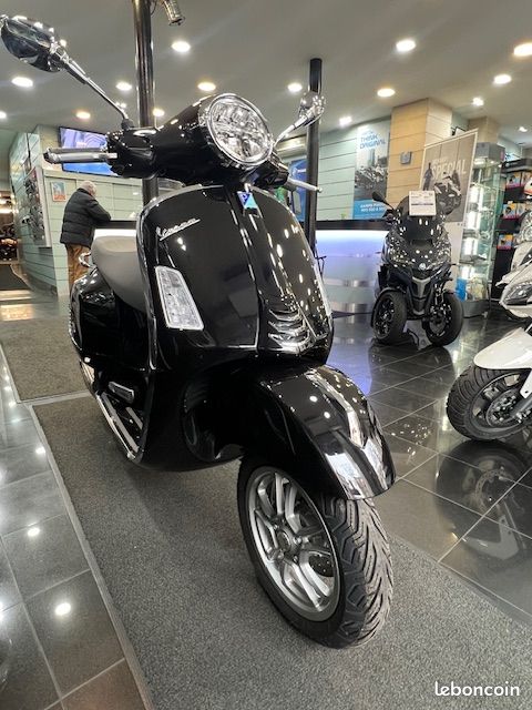Vespa GTS 125IE NEW GENERATION - 0KM - OFFRE DESTOCKAGE (image 5)