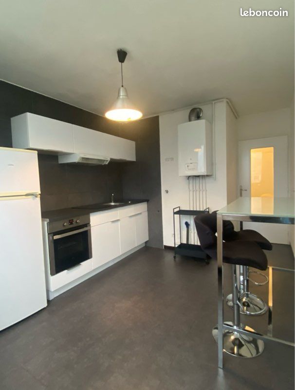 Appartement 1 pièce 40 m² · à Grenoble · 40 m² · 550 €