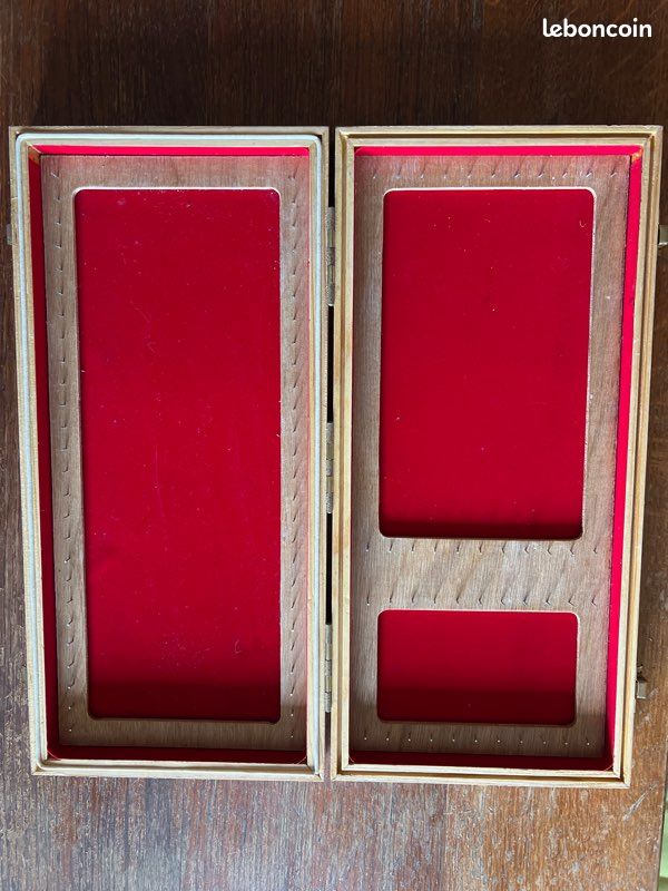 Boîte à bas de ligne en bois 42x20+ 5 pochettes bas de ligne (image 1)