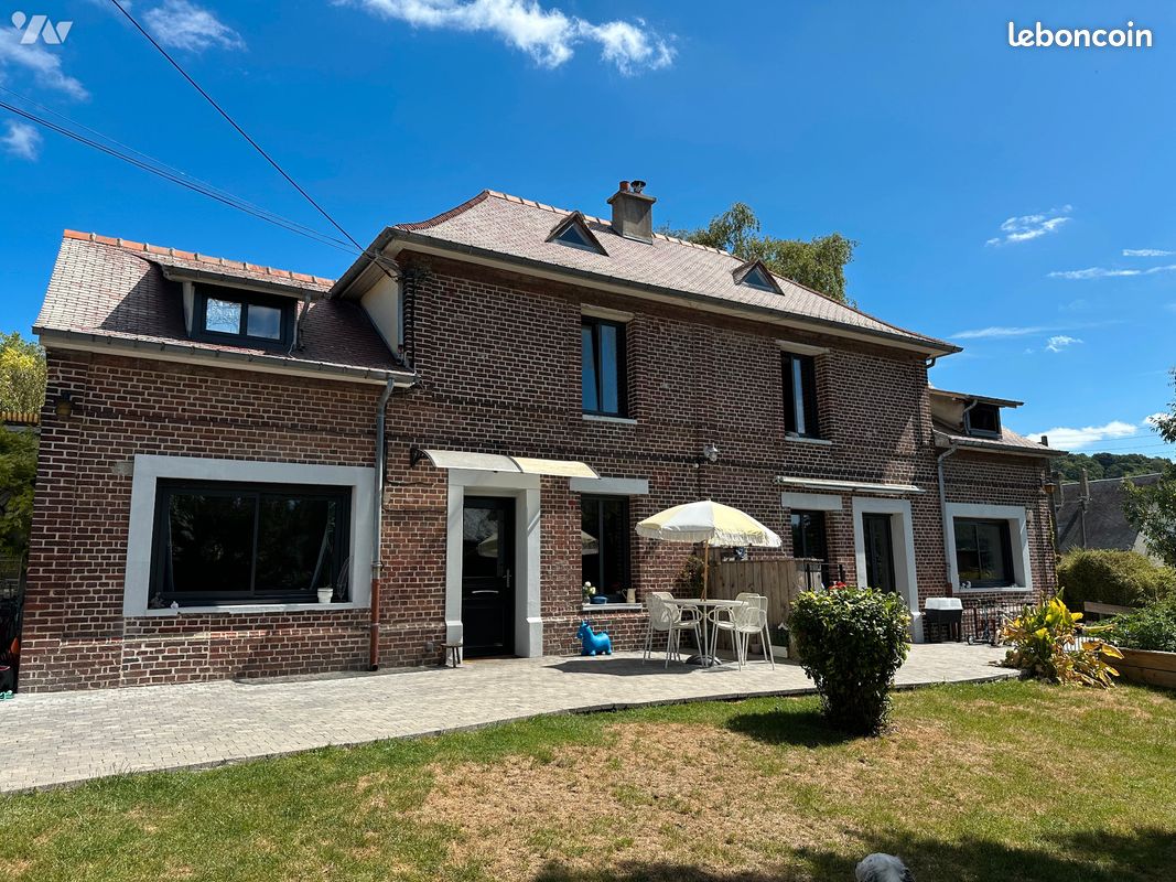 Maison 8 pièces 204 m² · à Rouen · 204 m² · 465 600 €