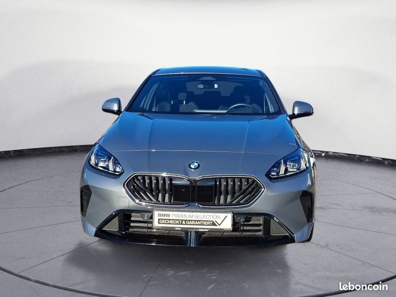BMW Série 1 120 Steptronic M SPORT Iconic Glow Head-Up Alarmanlage Parking Plus (image 10)