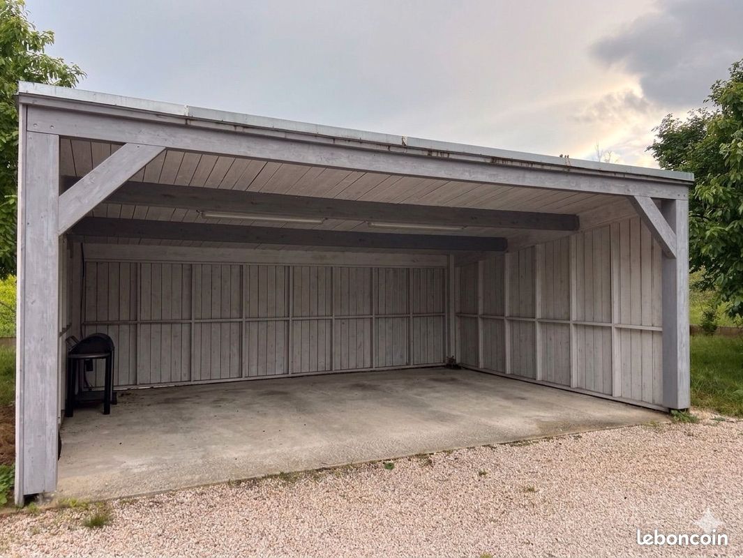 Carport double à démonter (image 1)