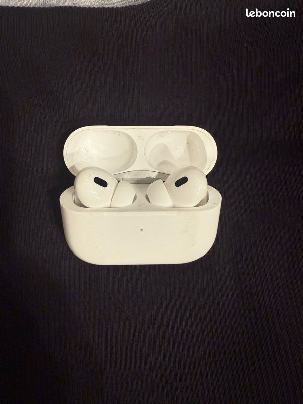 Air pod pro 2 (image 1)