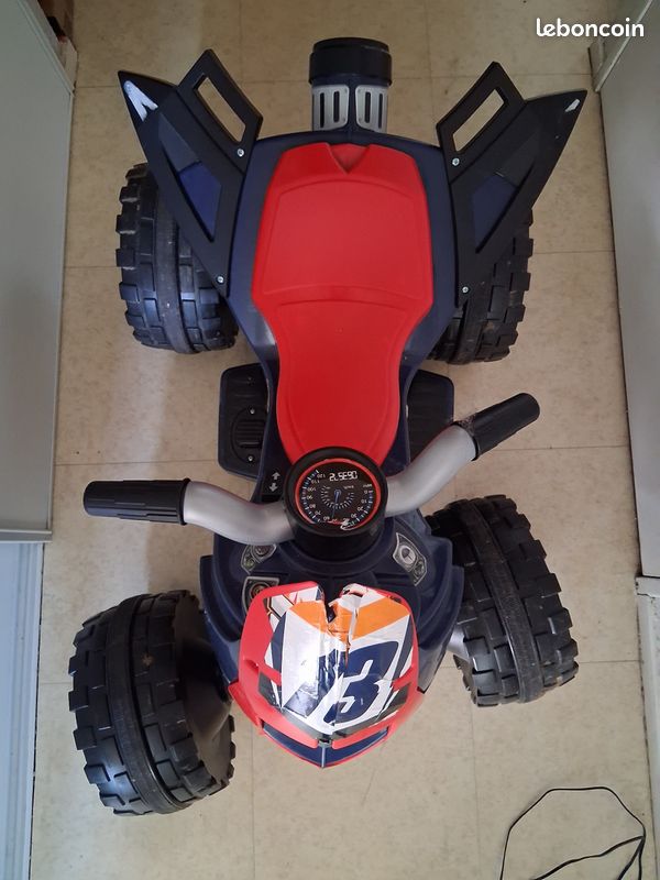 Quad acheté à Noël neuf (image 2)