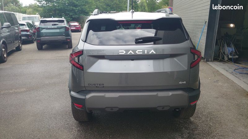 Dacia DUSTER 1.2 HYBRID-G 150CH JOURNEY 4X4 (image 18)