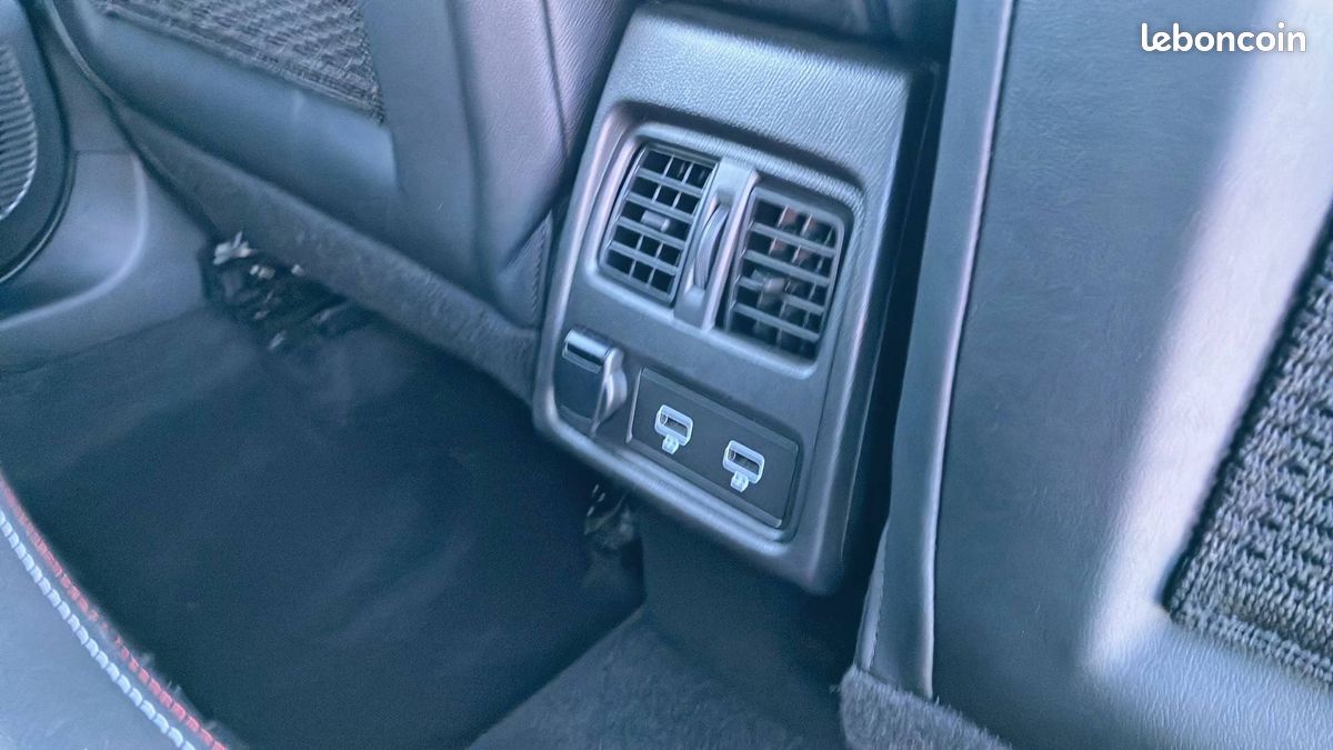 Renault captur tce 140 21 r.s. Line (image 30)