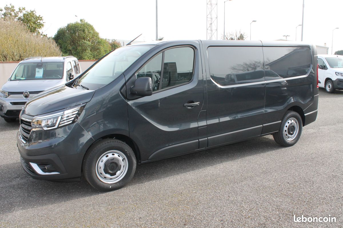 Renault Trafic III (3) Fourgon L2H1 3T 2.0 Blue DCI 150 Advance Full Équipé 15/05/2025 - 10 Kilomètres Caméra, Clim Auto, GPS....... (image 1)