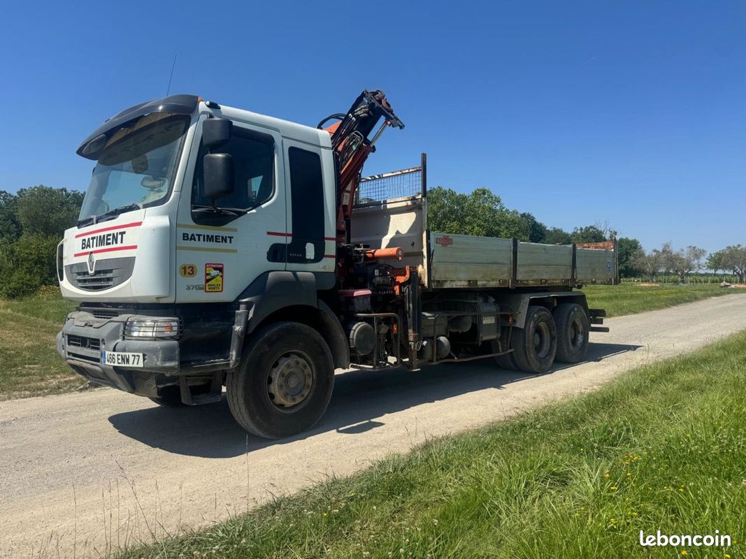 Renault KERAX 6x4 (image 1)