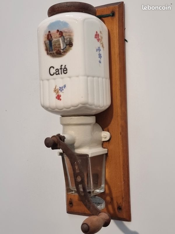 Rare moulin à café mural Peugeot frères angélus (image 2)