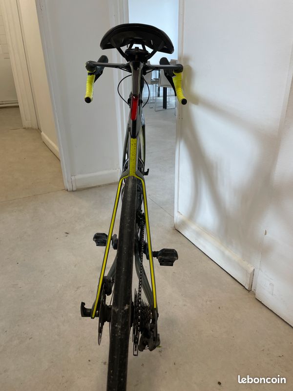 Vélo de route cannondale carbone (image 2)