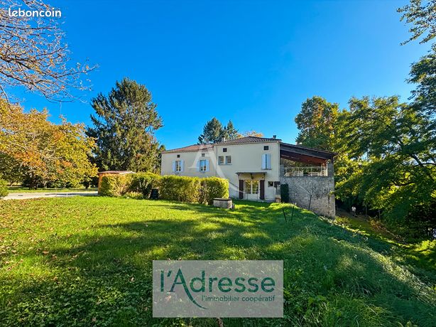 Propriété 10 pièces 200 m²