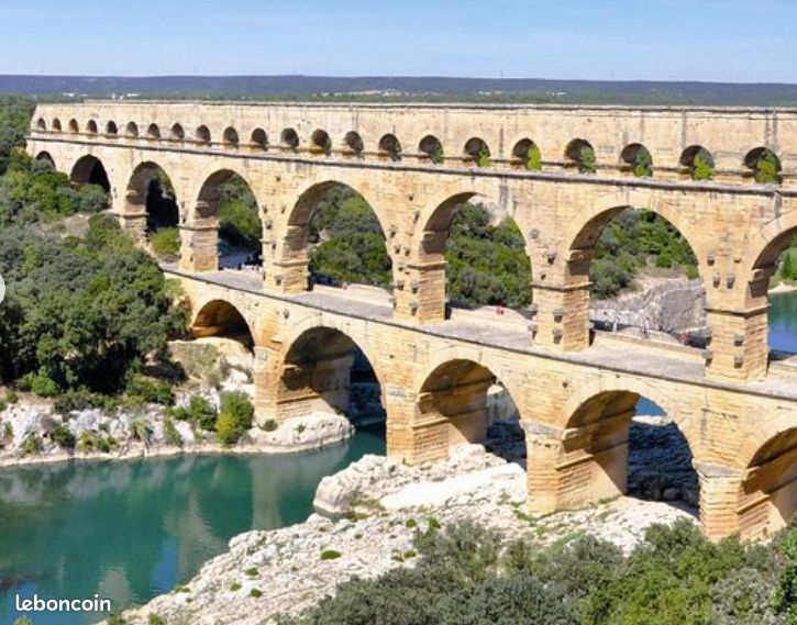 Maison avec grande piscine près de Nîmes (image 18)