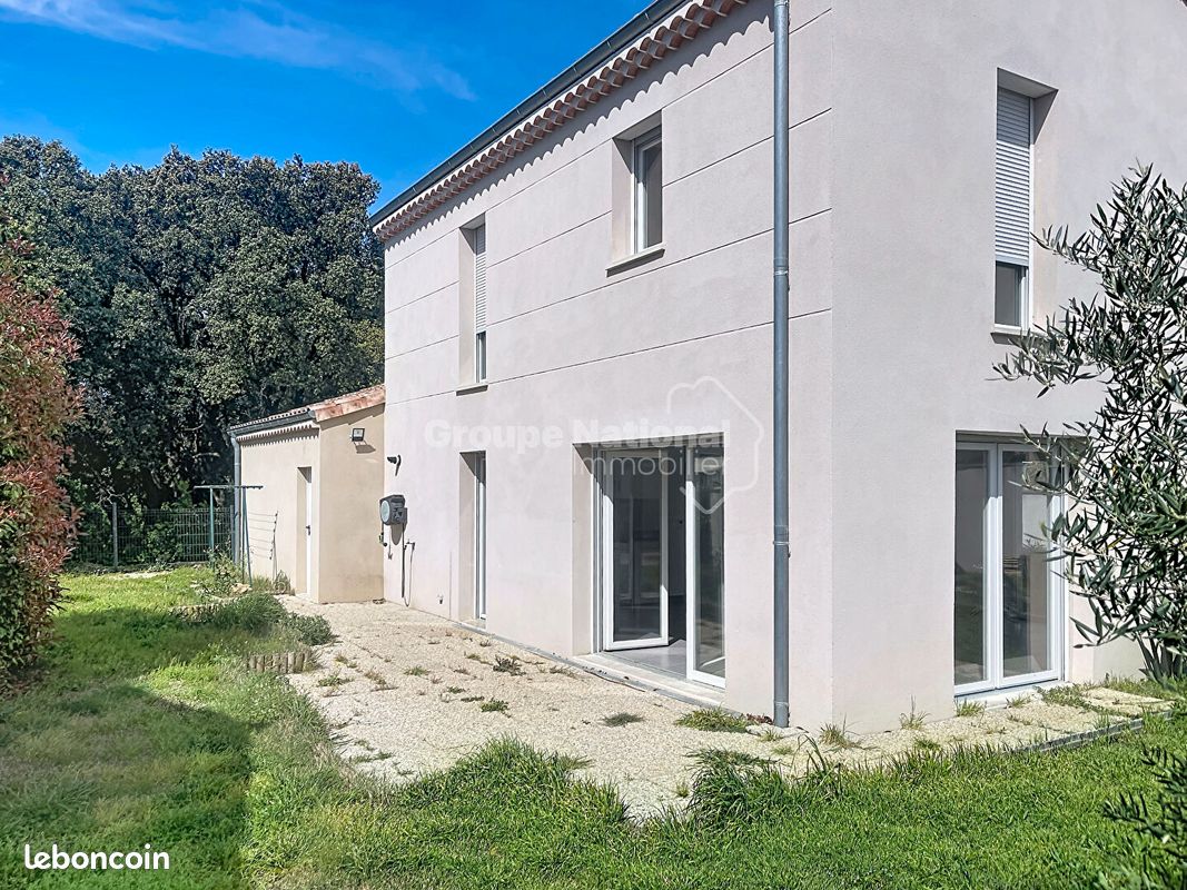 Maison 4 pièces 93 m² · à Courthézon · 93 m² · 279 000 €