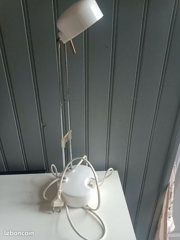 Petite lampe de bureau (image 5)