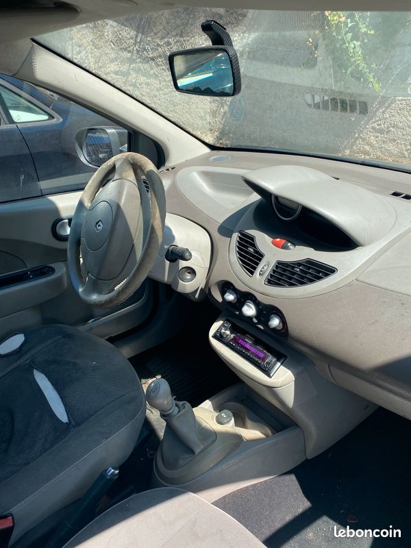 Twingo 2 1.2 16v 75ch distribution et embrayage faits (image 1)