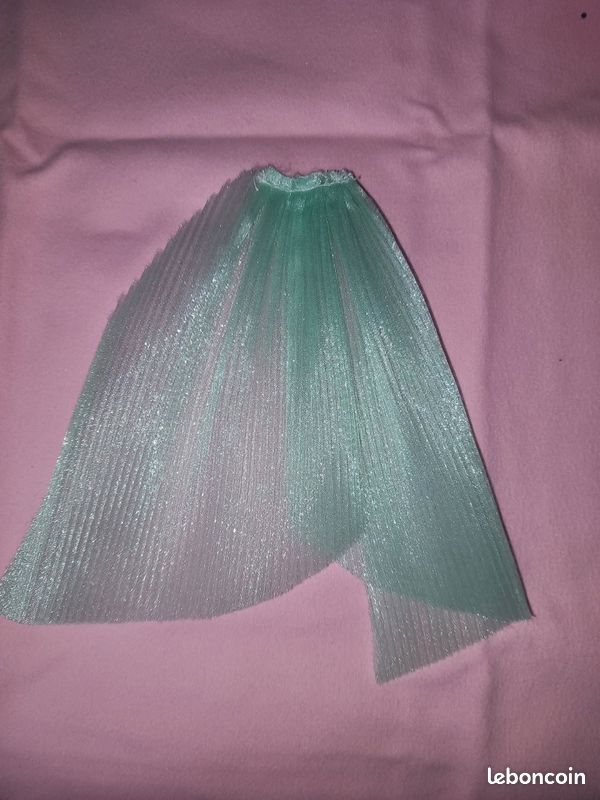 Lot de vêtements poupées barbie (image 12)