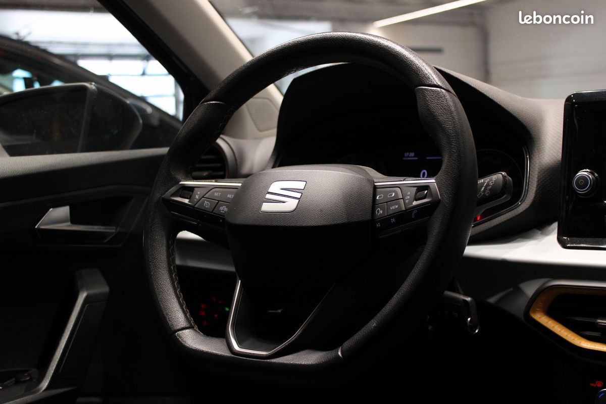SEAT IBIZA 1.0 TSI 110ch STYLE - APPLE CARPLAY - OPTIQUES FULL LED - ACC (image 18)