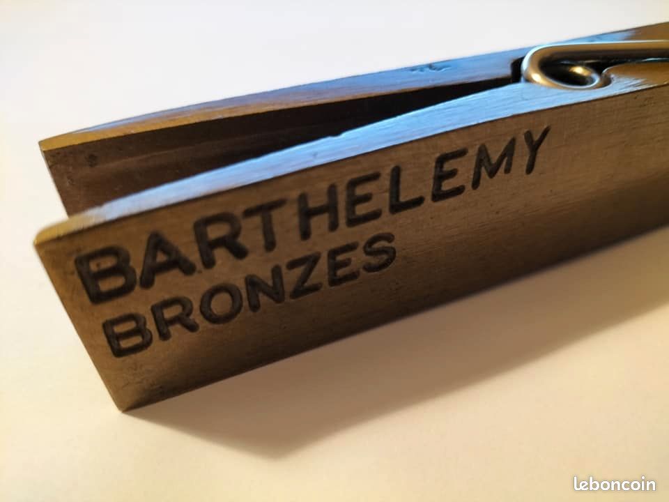 Ancienne pince à courrier en bronze. Barthélémy Bronzes (image 2)