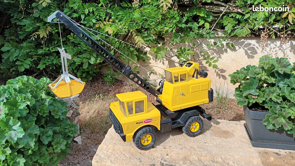 Camion Grue Tonka Vintage – Jaune Et Noir – Métal – Chantier MR