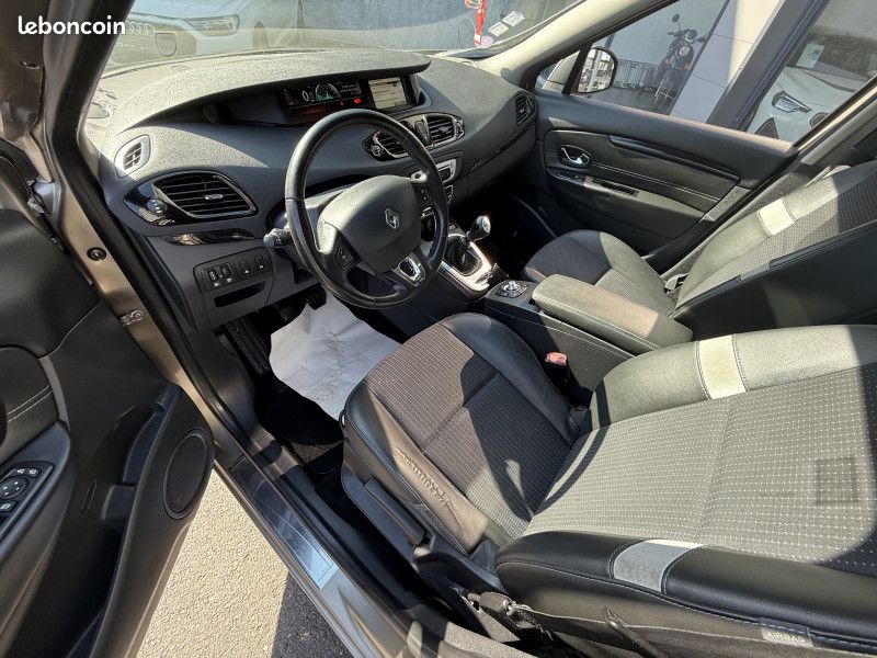 Renault SCENIC III 1.2 TCE 115CH ENERGY (image 14)