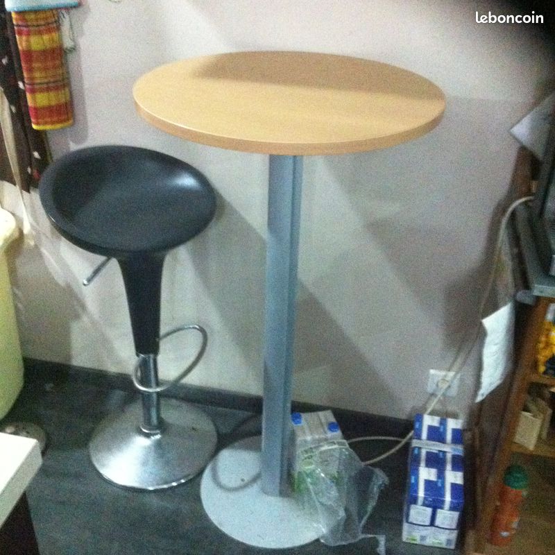 Mange-debout et tabouret (image 1)