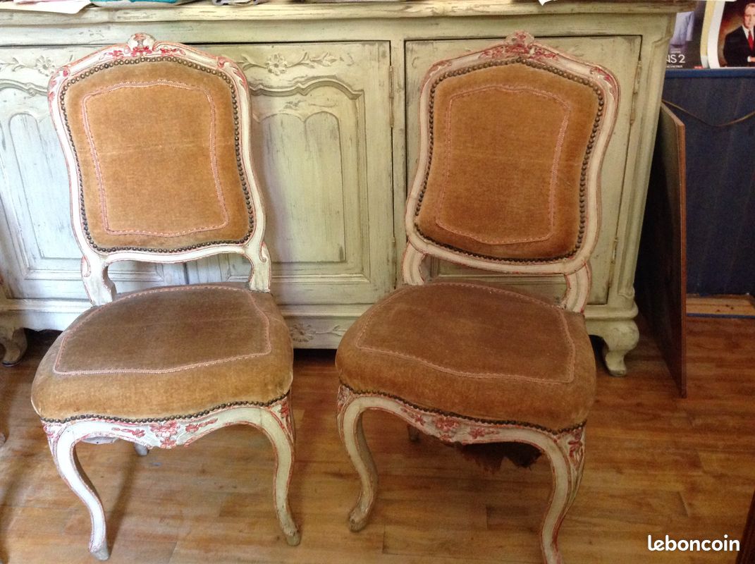 Paire de chaises époque Louis xv (image 1)
