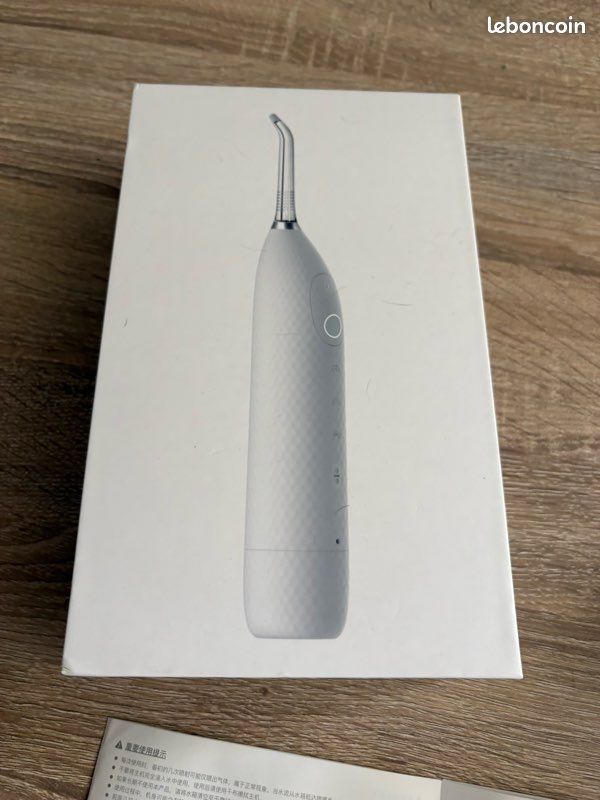 Oclean W1 Air Flosser (image 1)