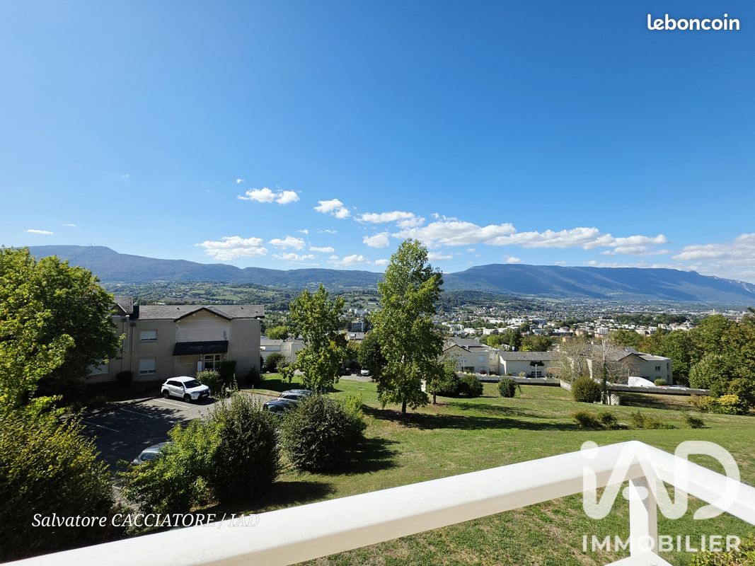 Appartement 3 pièces 84 m² · à Jacob-Bellecombette · 84 m² · 359 000 €