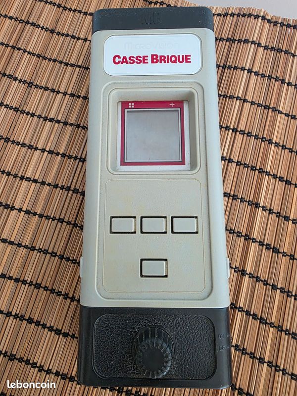 Lot de jeux électroniques années 90/2000 (image 2)