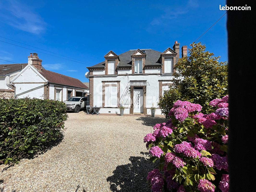 Maison 6 pièces 117 m² · à Ézy-sur-Eure · 117 m² · 336 000 €