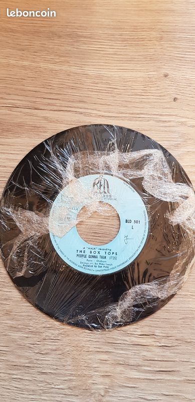 45T vinyle THE BOX TOPS - I met à church (image 2)