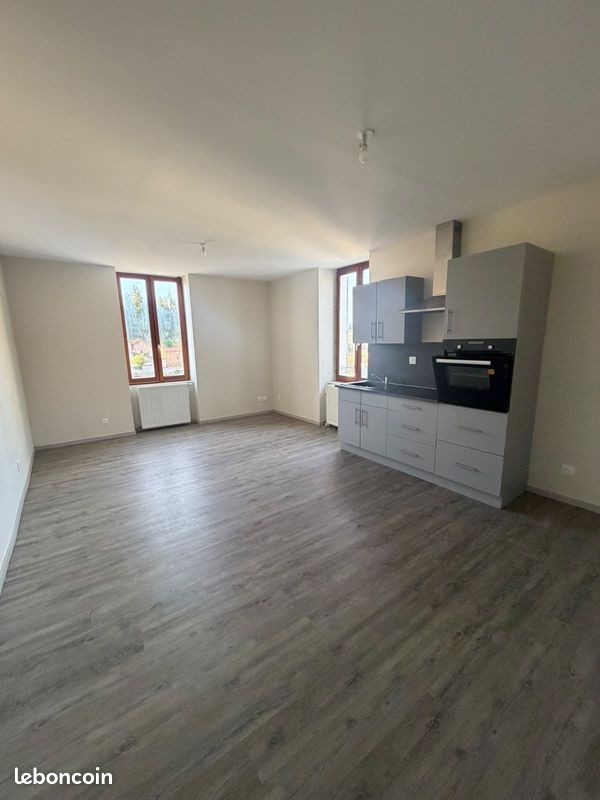 Appartement 2 pièces 45 m² · à Amplepuis · 45 m² · 415 €/mois