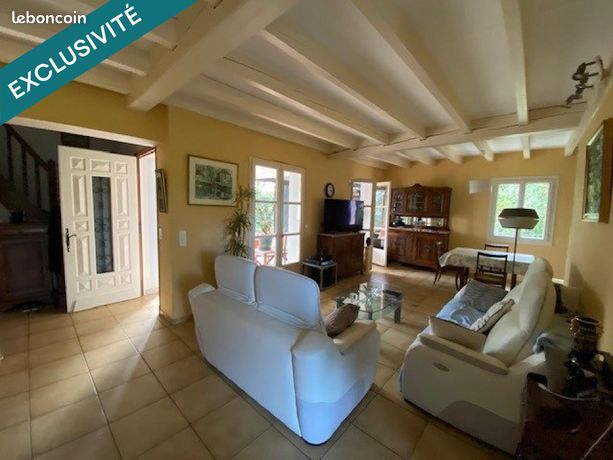 Propriété 5 pièces 177 m²
