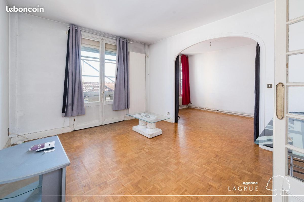 Appartement 5 pièces 98 m² · à Vichy · 98 m² · 150 000 €