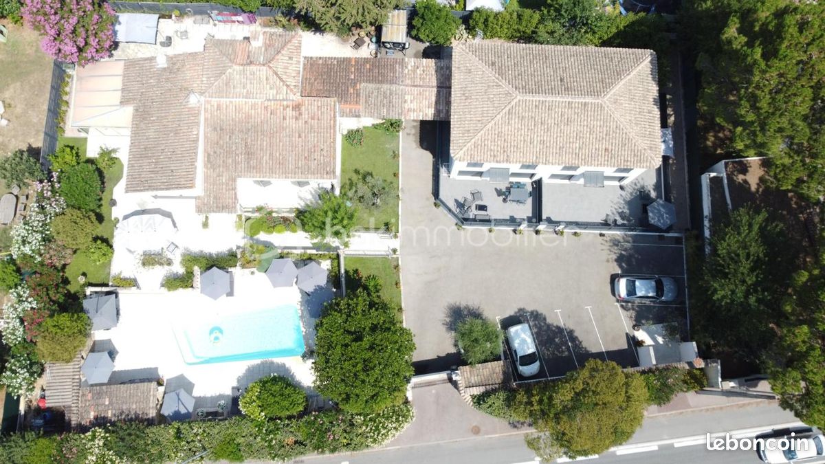 Maison 13 pièces 327 m² · à Mougins · 327 m² · 2 950 000 €