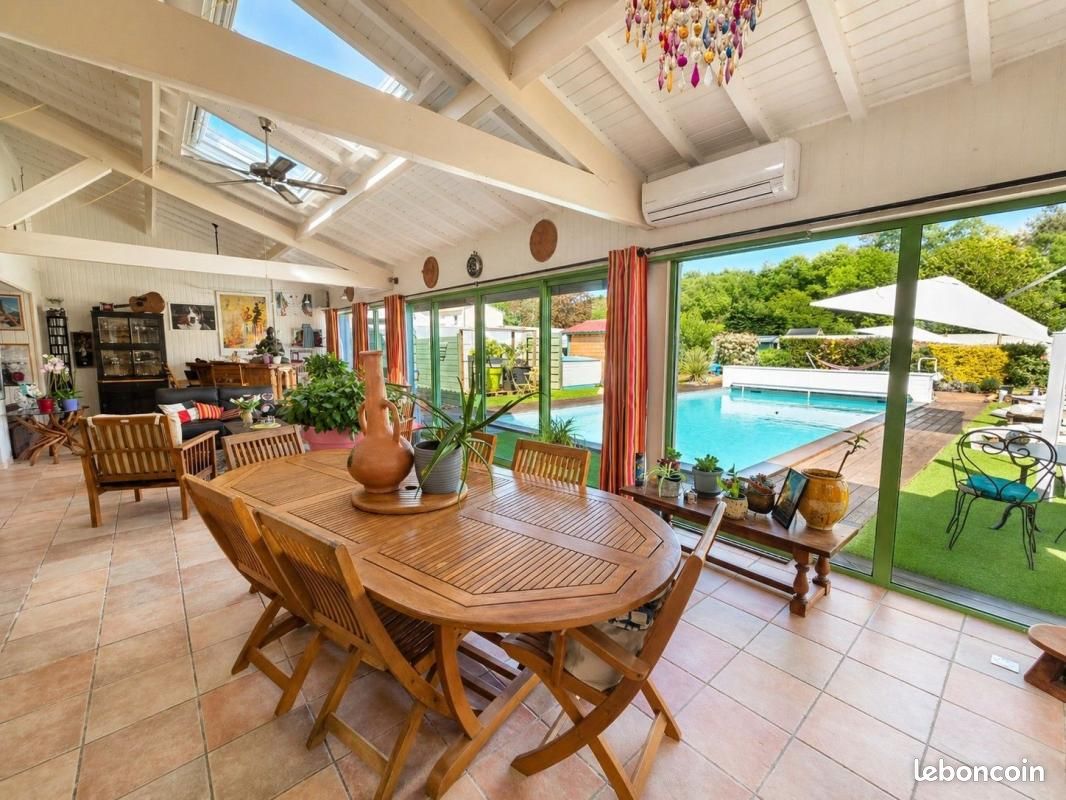 Maison 5 pièces 224 m² · à Saint-Laurent-Médoc · 224 m² · 363 600 €