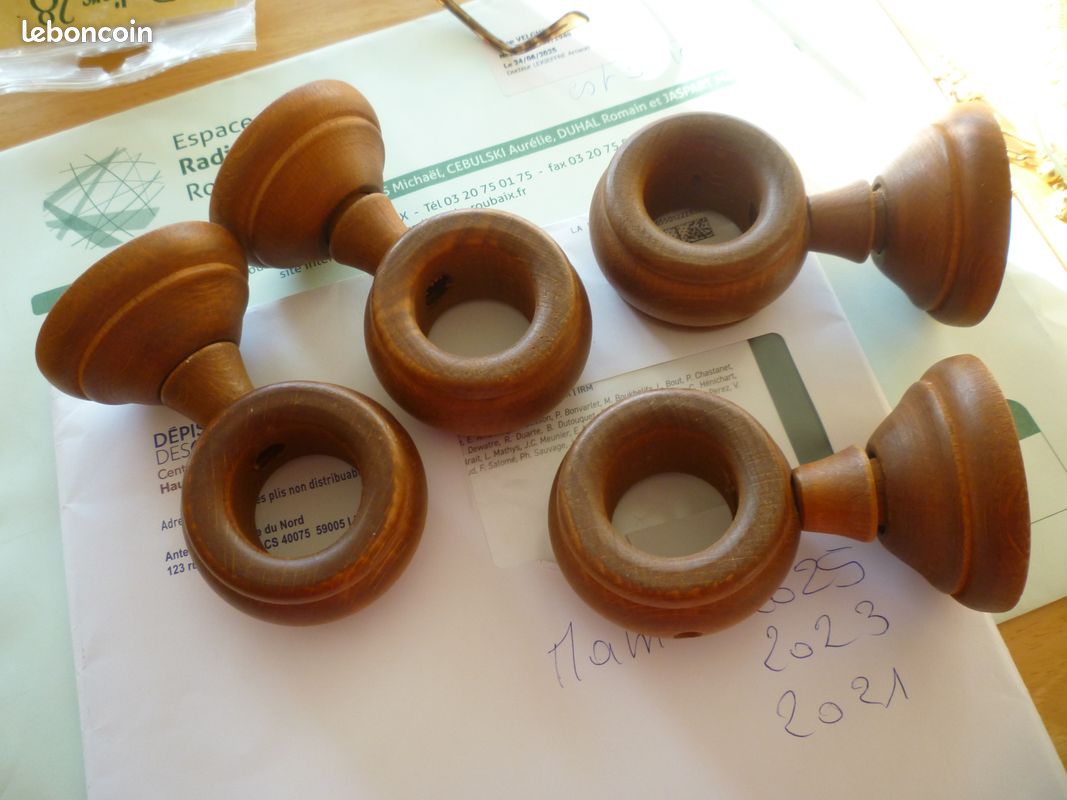 4 accessoires pour attache rideau en bois (image 1)