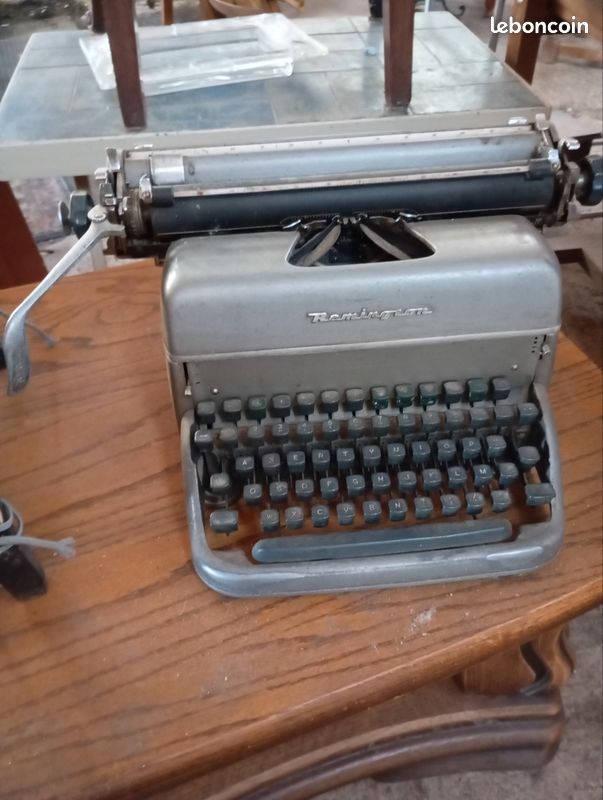 Machine à écrire (image 1)