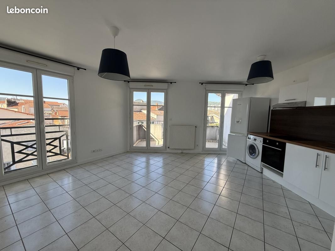Appartement 2 pièces 43 m² · à Clermont-Ferrand · 43 m² · 680 €/mois