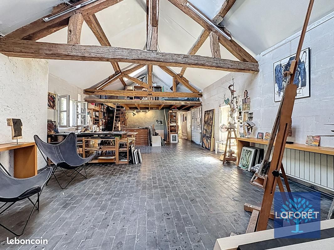 Maison 9 pièces 241 m² · à Chilly-Mazarin · 241 m² · 477 000 €