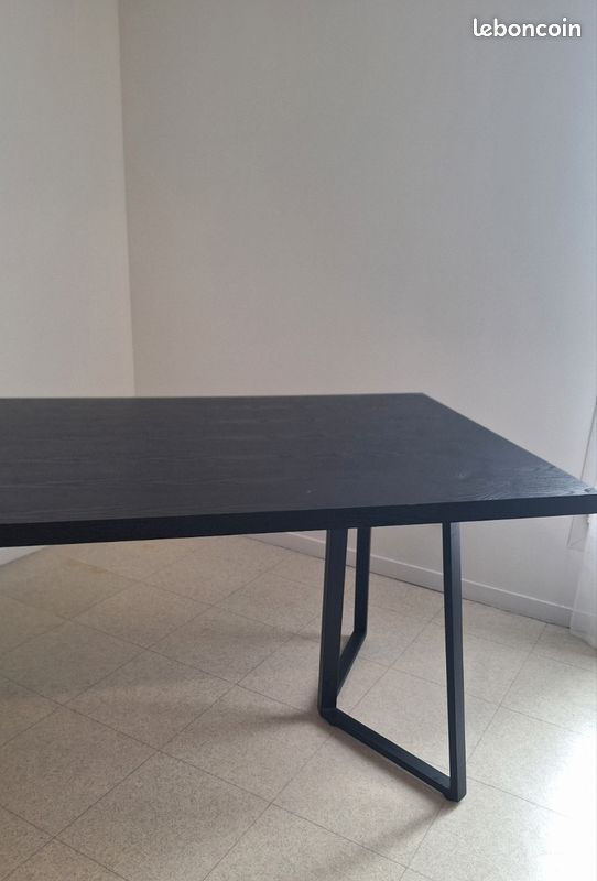 Table de salle à manger et 6 chaises (image 4)