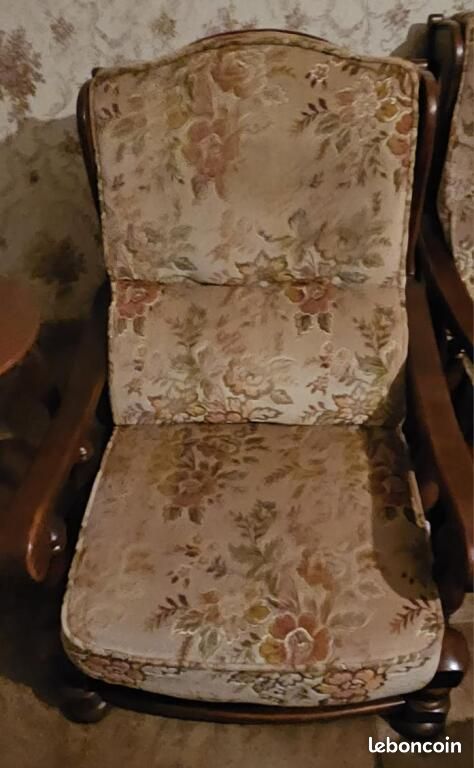 Canape vintage avec deux fauteuils (image 2)