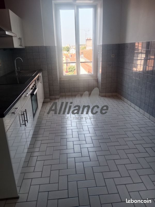 Appartement 2 pièces 49 m² · à Luxeuil-les-Bains · 49 m² · 420 €/mois
