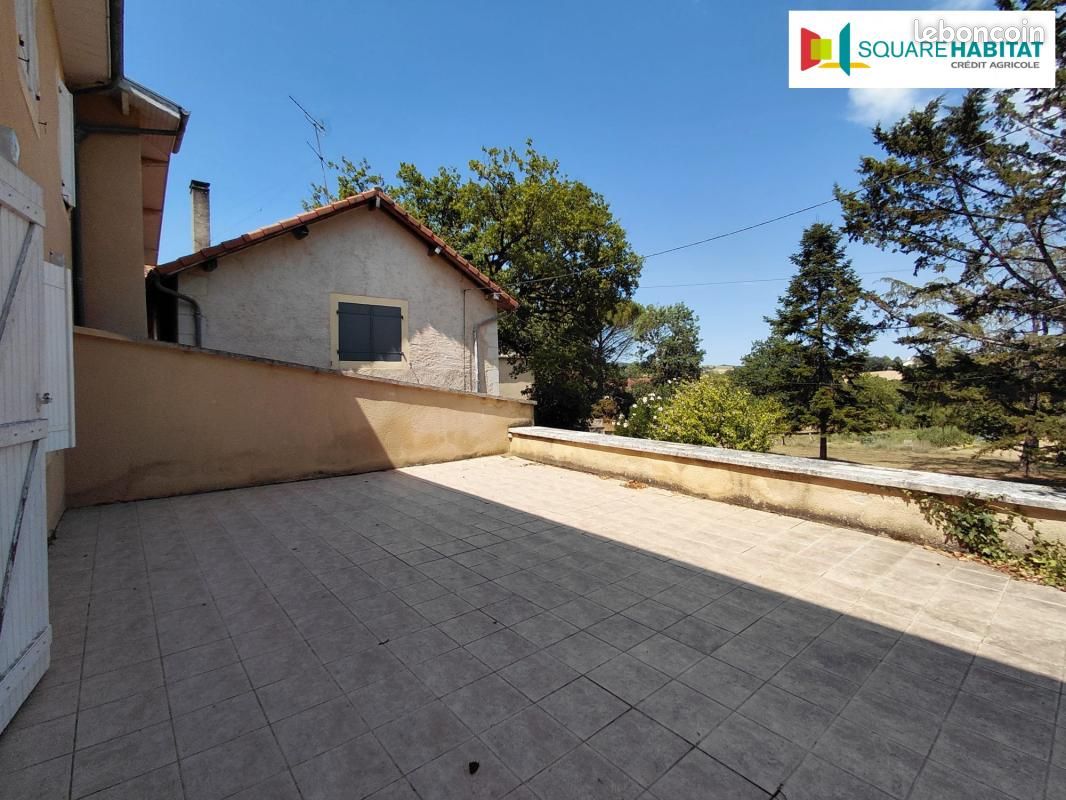 Maison 5 pièces 155 m² · à Jegun · 155 m² · 913 €