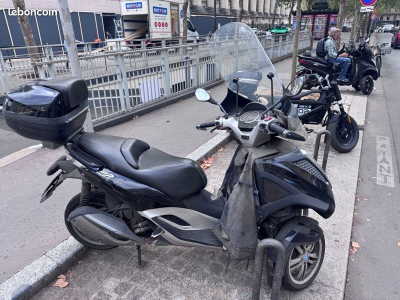 Scooter Piaggio MP3 Yourban 300cc (image 6)