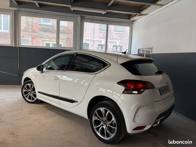CITROEN DS4 2.0 HDi 135 Urban Show (image 3)