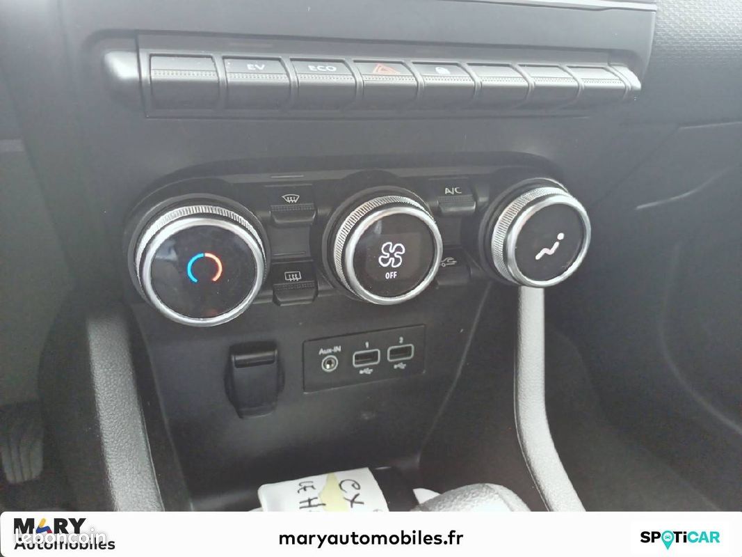 RENAULT Clio E-Tech 140 - 21 Business (image 15)