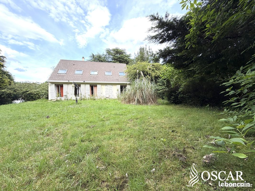 Maison 13 pièces 201 m² · à Treillières · 201 m² · 320 250 €