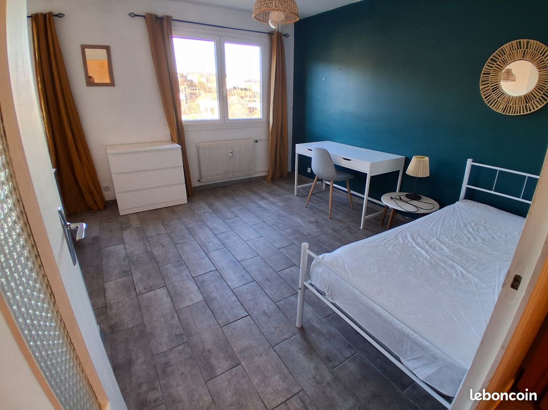 Appartement 1 pièce 30 m² · à Saint-Étienne · 30 m² · 445 €