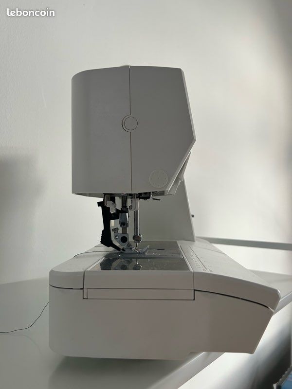 Machine à coudre Pfaff Passeport 2.0 (image 3)